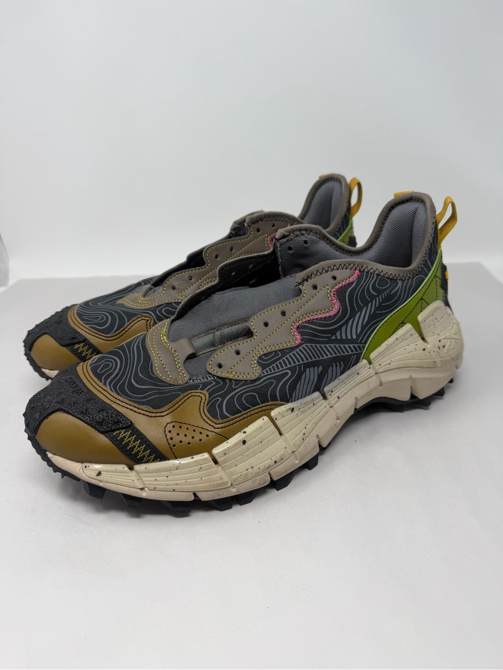 REEBOK Zig Kinetica II Edge GX0511 Grey/Moss/Green Men Trail Running Shoes 11.5